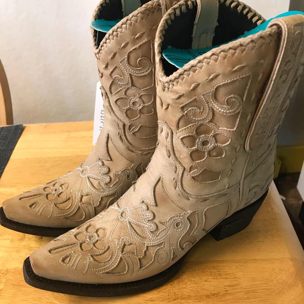 Women’s LANE boots